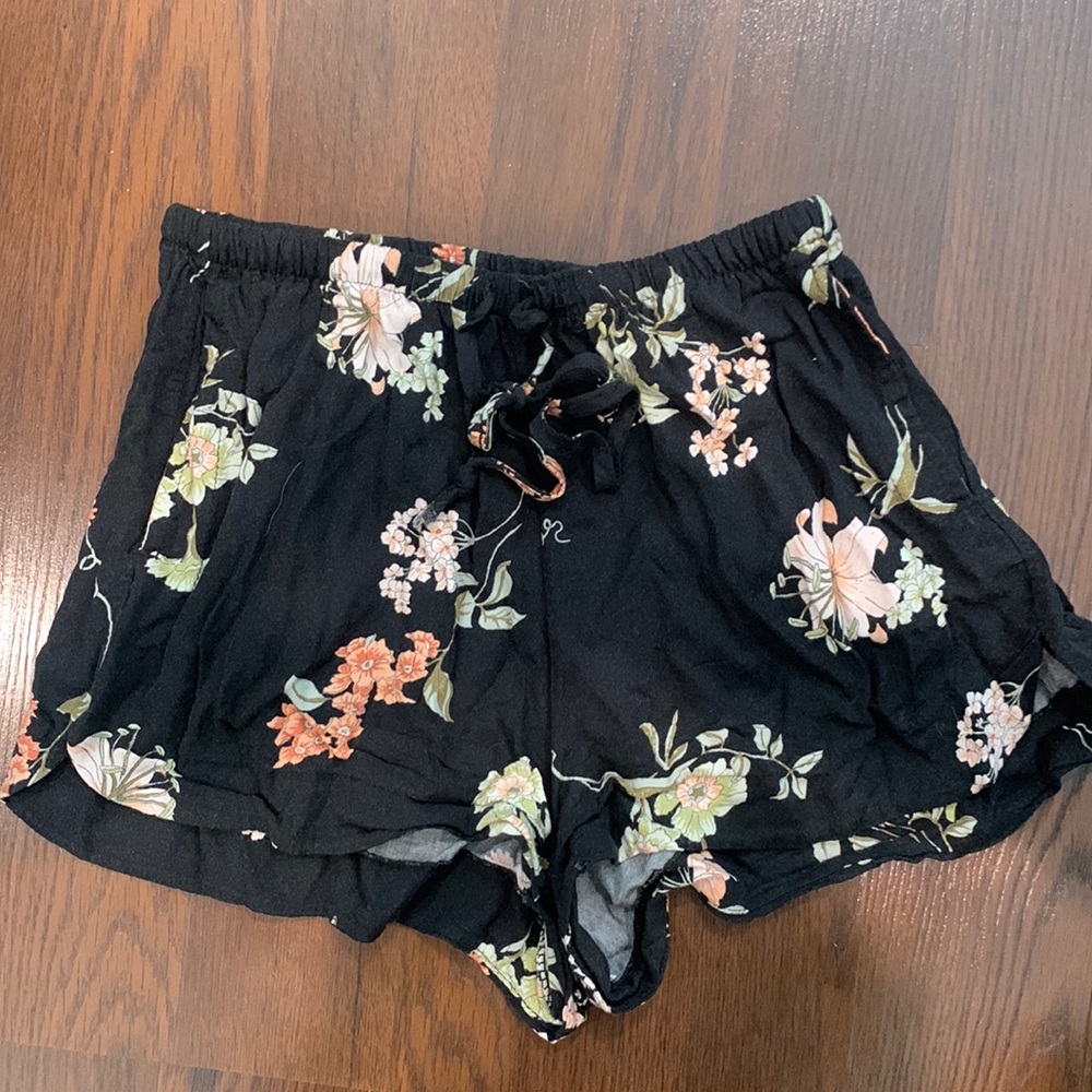 brandy melville floral shorts